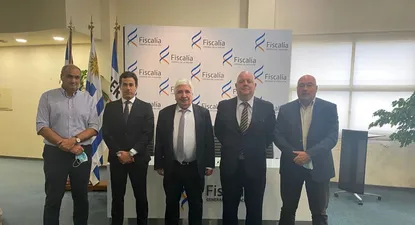 Referentes de la Asociación de Abogados Penalistas en una reunión con el fiscal de Corte, Juan Gómez