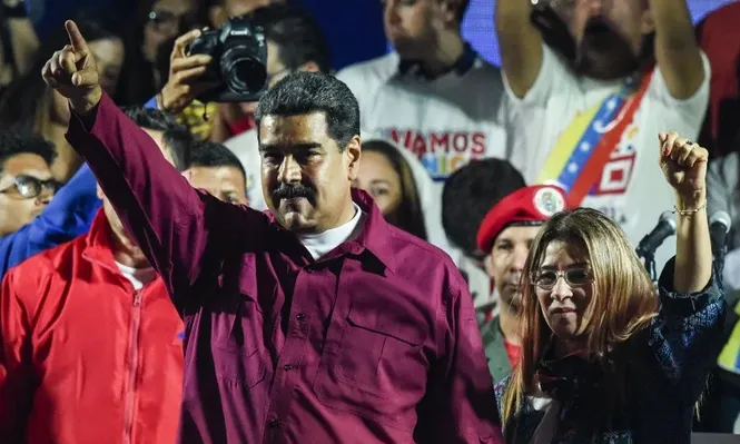 Guardia se para frente a un comicio cerrado en Caracas