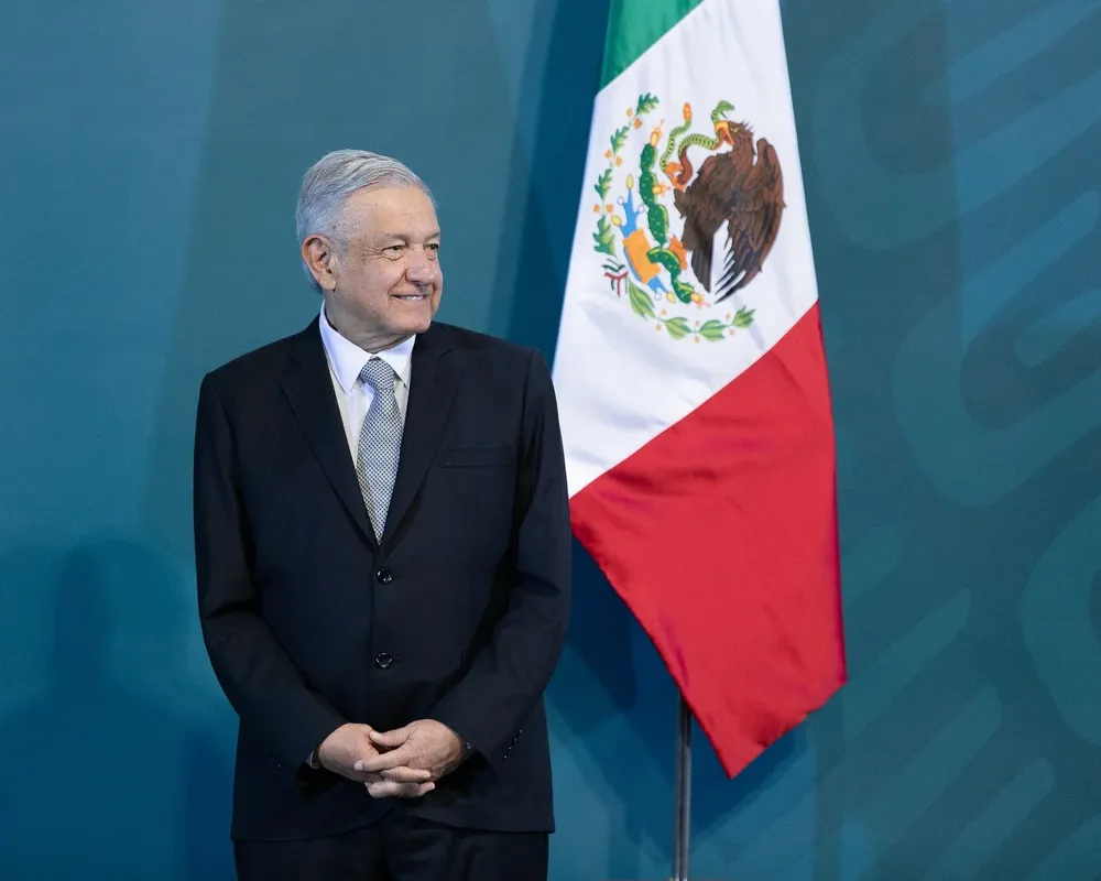 El mandatario izquierdista López Obrador dijo que “quienes ayudan para la pacificación están haciendo una buena labor, combatiendo el flagelo de la violencia”.