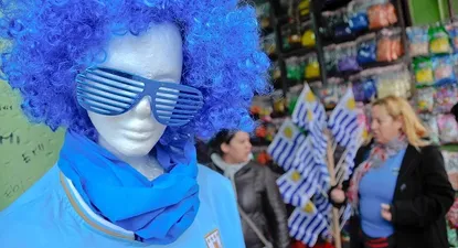 Postal de Montevideo en las horas previas al Mundial.