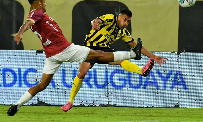 Diego Sosa en Peñarol vs Wanderers