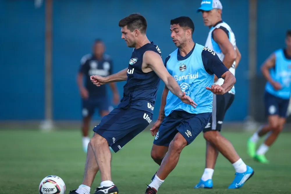 Luis Suárez en el entrenamiento de Gremio