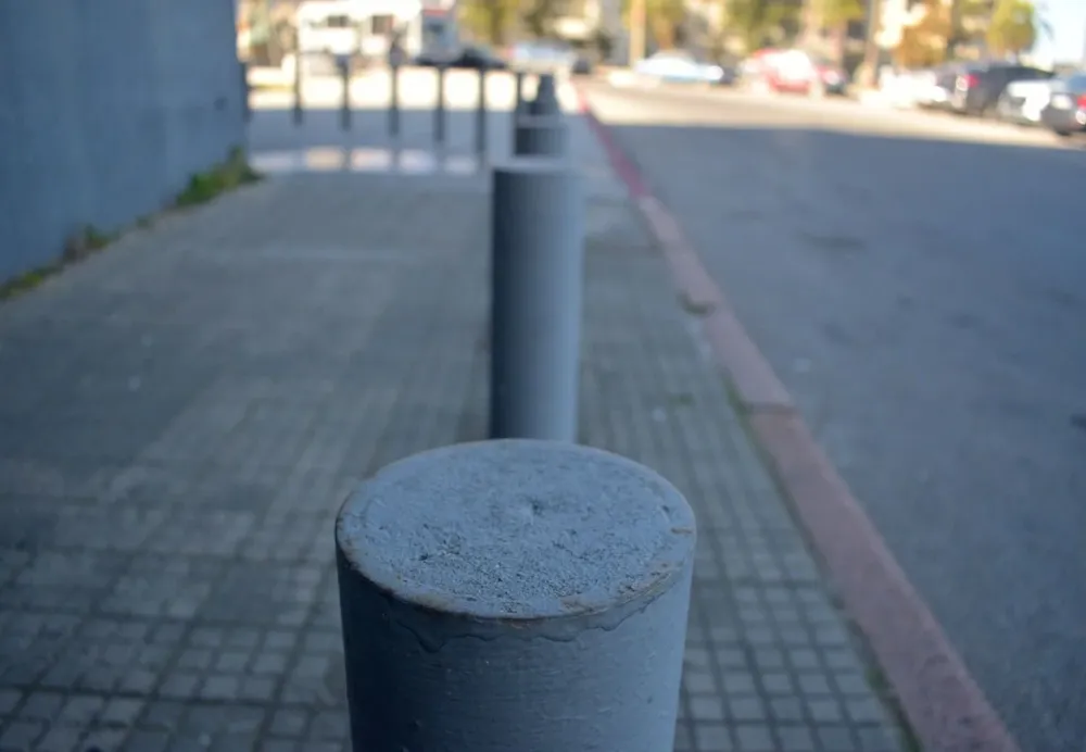 Ejemplos de arquitectura hostil relevada por el Municipio B