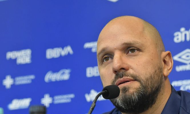 Jadson Viera en su presentación como nuevo técnico de Nacional