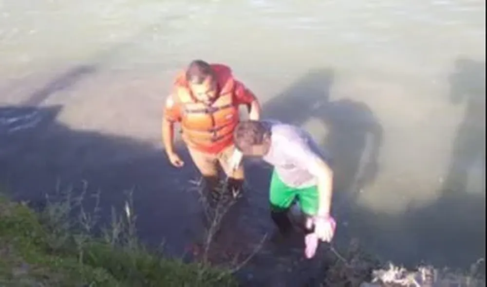 Rescate en Río Bravo, frontera entre EEUU y México