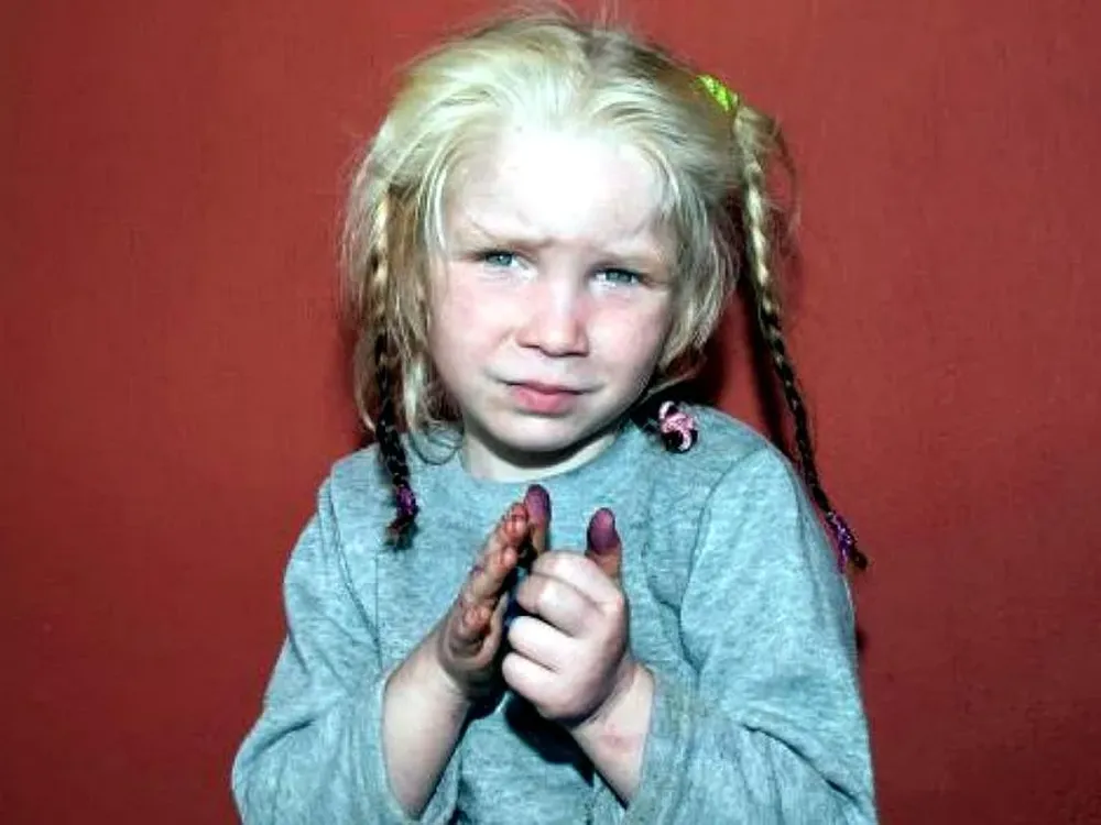La imagen de la niña María difundida por la Policía griega