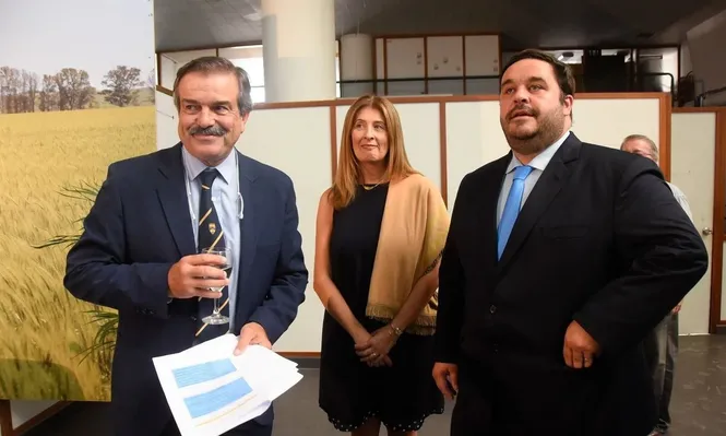 Carlos María Uriarte, Fernanda Maldonado e Ignacio Buffa.