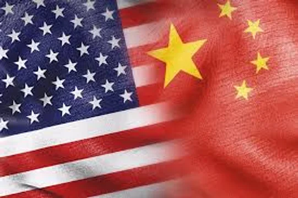 Como parte del acuerdo, Estados Unidos reducirá sus aranceles a productos chinos desde un 145% al 30%, y China rebajará los suyos al 10% desde el 125%.