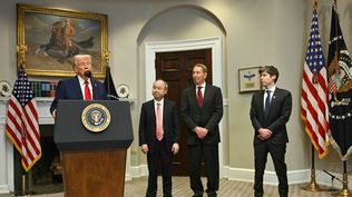 Trump en enero pasado, durante un anuncio en la Casa Blanca junto a los ejecutivos Larry Ellison (Oracle), Sam Altman (OpenAI) y Masayoshi Son (SoftBank)
