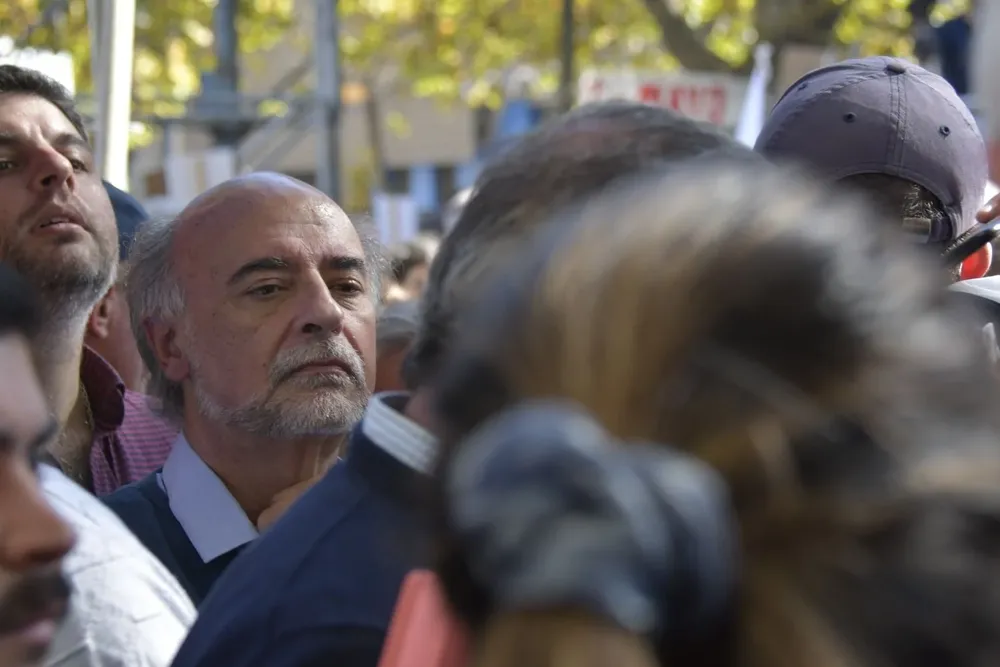 El ministro de Trabajo Mieres en el acto del 1° de mayo