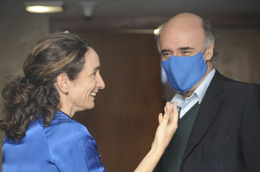 La senadora Carmen Sanguinetti y el ministro Pablo Mieres