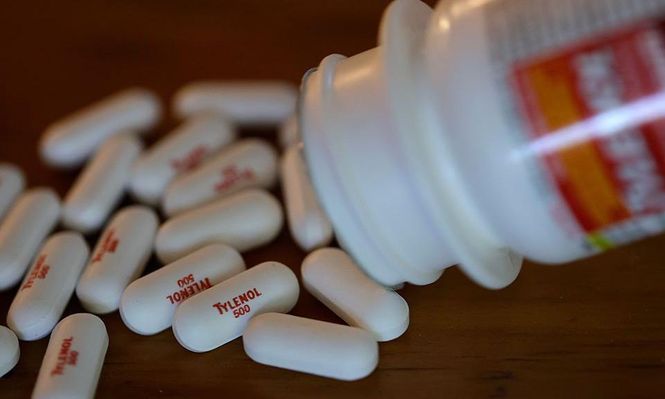 En EE.UU. el producto más popular con paracetamol o acetaminofén es el de la marca Tylenol.