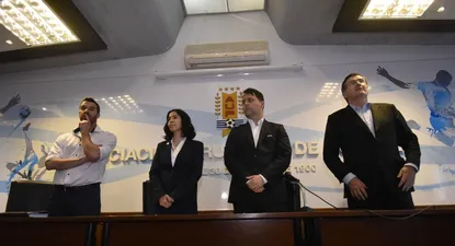 Bordaberry empezó por lo más fácil y dejó los temas complejos para el final