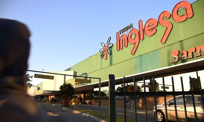 Empleados de Tienda Inglesa se suman a paro de Fuecys