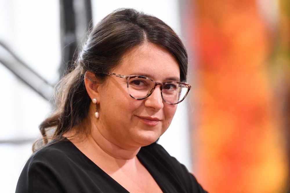 Bari Weiss quedó a cargo de CBS News tras la fusión con Skydance