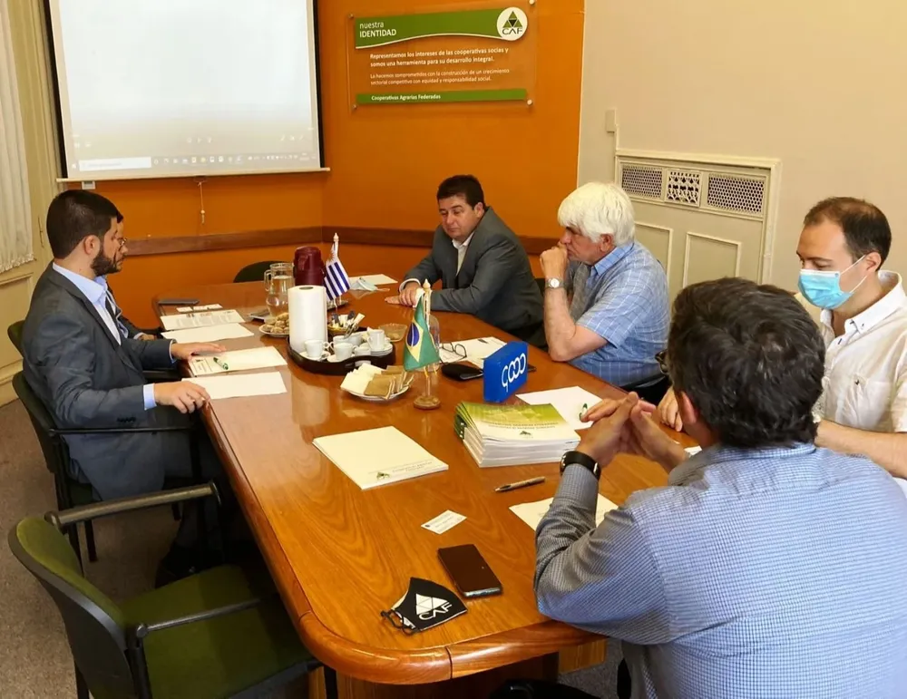 La reunión se realizó este lunes en la sede de CAF.