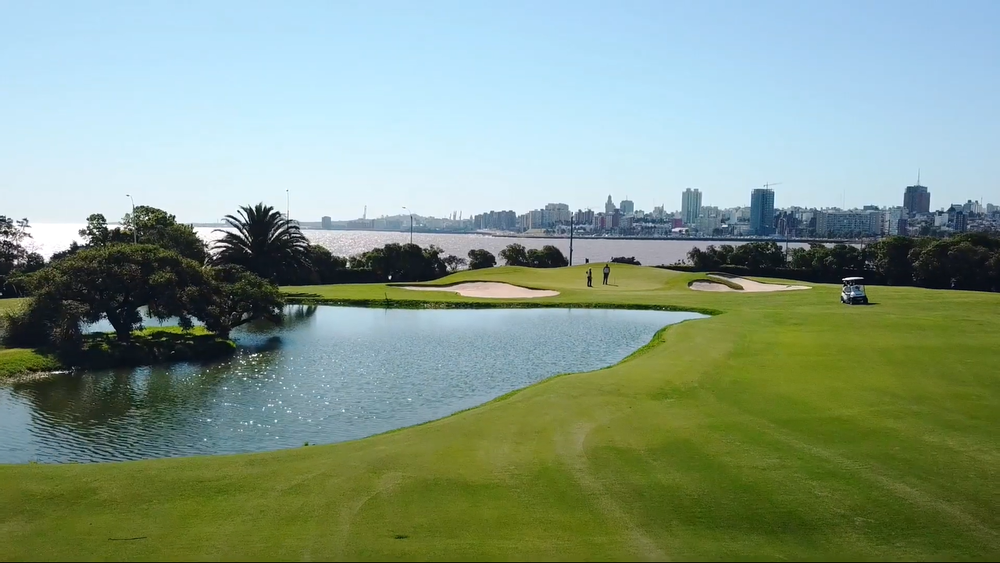 El Club de Golf del Uruguay según se ve en un video de Uruguay Natural