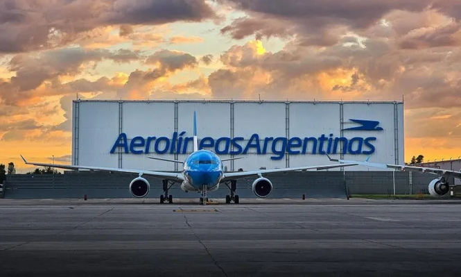 Privatización de Aerolíneas Argentinas: el proyecto de LLA avanza en Diputados y enciende un fuerte debate