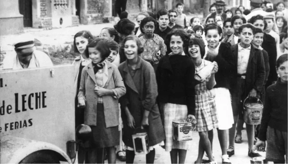 Expendio municipal de leche en Montevideo