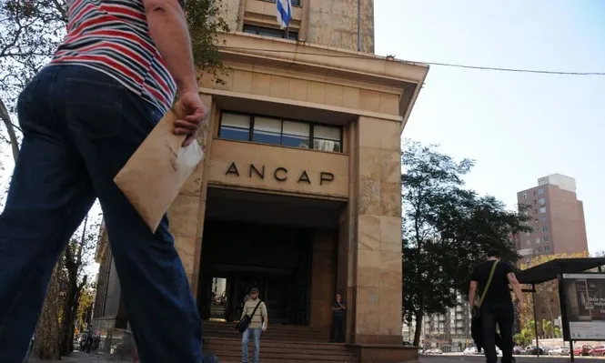 ANCAP amenaza con juicio a El Observador por fuente de una gráfica