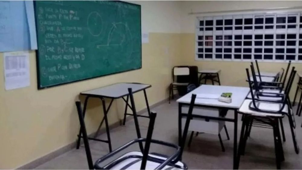 Las clases fueron suspendidas en Rosario por temor a que las escuelas sean atacadas por los narcos