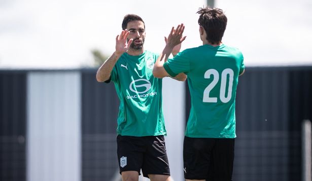 Rodrigo Pastorini celebra su gol ante Deportivo CEM