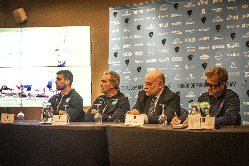 El diálogo del DT de Los Teros y el de Francia en medio del escándalo de violación