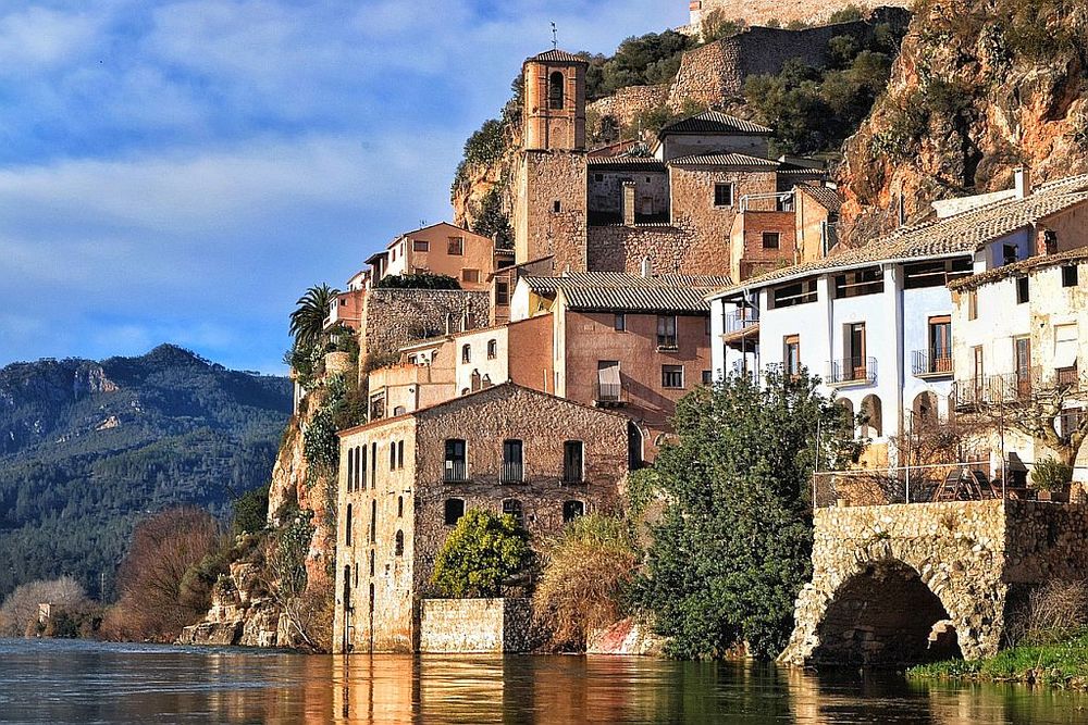 Todo lo que hay que saber con las últimas medidas adoptadas por el Gobierno español para la compra de viviendas de extranjeros.&nbsp;