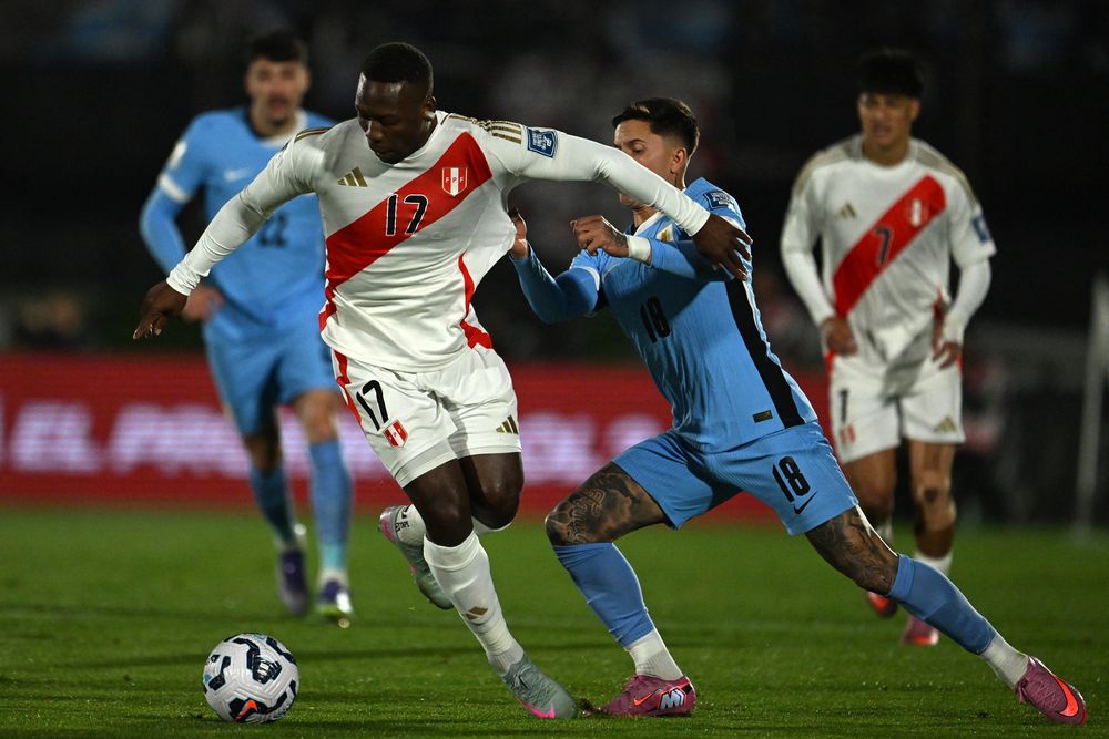 Luis Advíncula y Brian Rodríguez