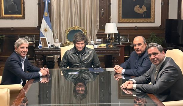 El jefe de Gabinete, Guillermo Francos, anunció la designación de Lisandro Catalán como nuevo ministro del Interior.