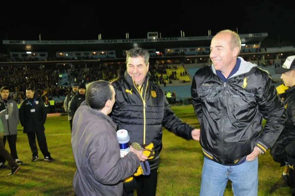 La felicidad de Jorge Da Silva tras conseguir el título