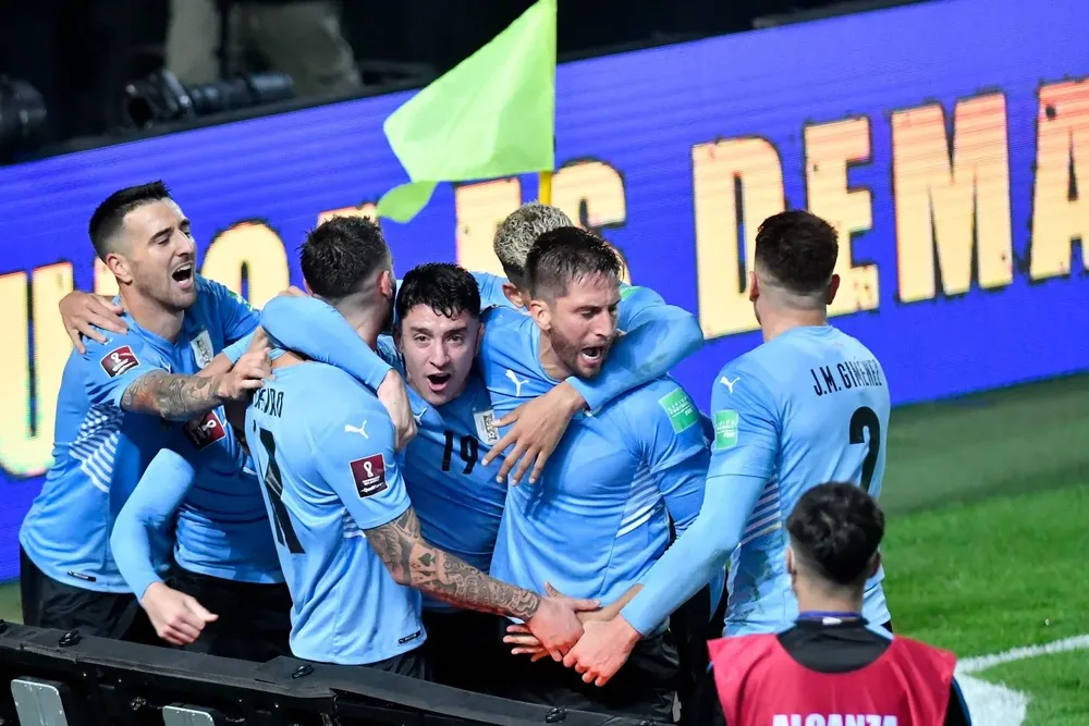 La selección uruguaya recibirá a Colombia en el Gran Parque Central