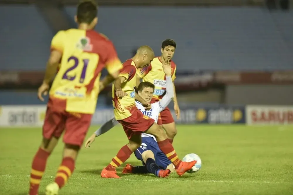 Último partido de Nacional-Villa Española, en 2016