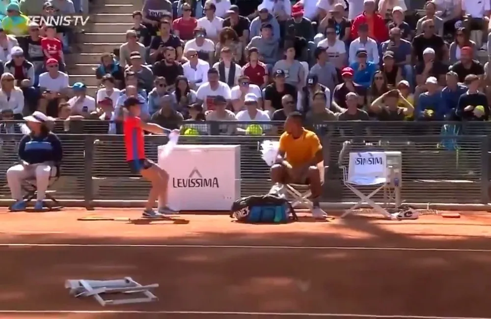Nick Kyrgios tuvo otro momento de bronca, esta vez en Roma