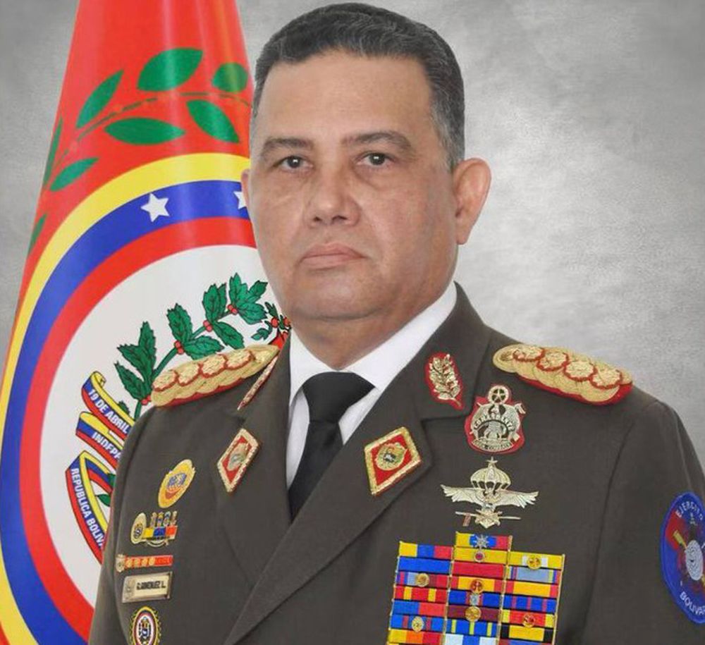 González López no representa una ruptura total con el chavismo: dirigió el Servicio Bolivariano de Inteligencia Nacional (SEBIN) de 2014 a 2018.