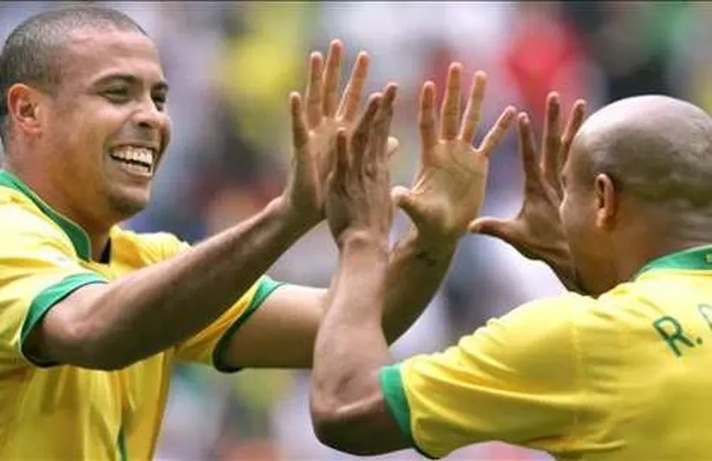 Ronaldo y Roberto Carlos en la selección de Brasil. Ronaldo y Roberto Carlos en la selección de Brasil.