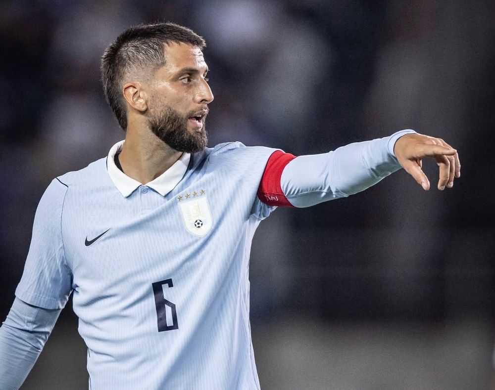 Rodrigo Bentancur en el partido entre Japón y Uruguay