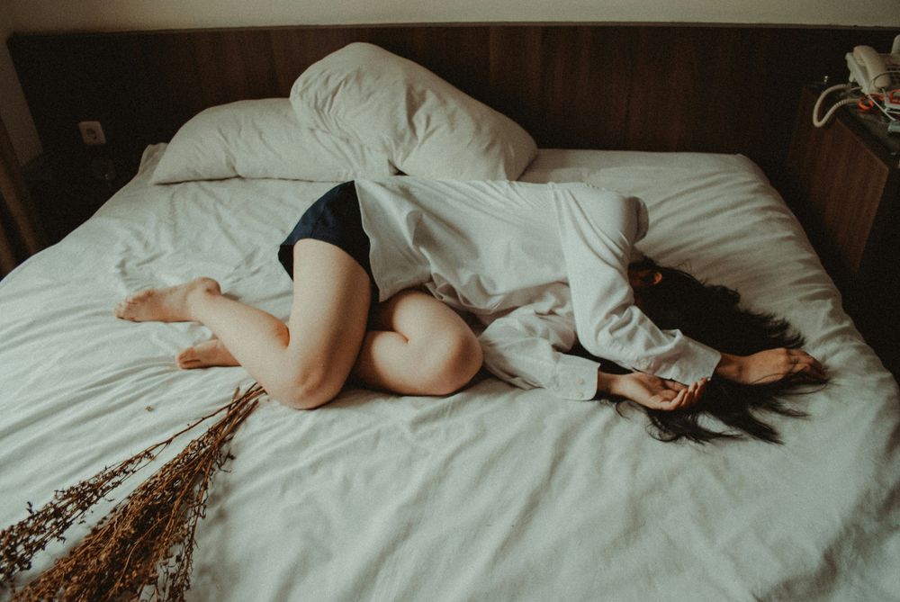 Sentirse cansado durante el día puede ser un indicador de que no estás durmiendo lo suficiente.  