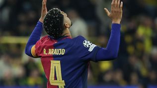 Ronald Araujo tras el partido en Dortmund
