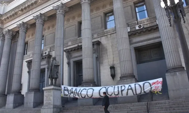 AEBU ocupa este jueves la sede central del Banco República