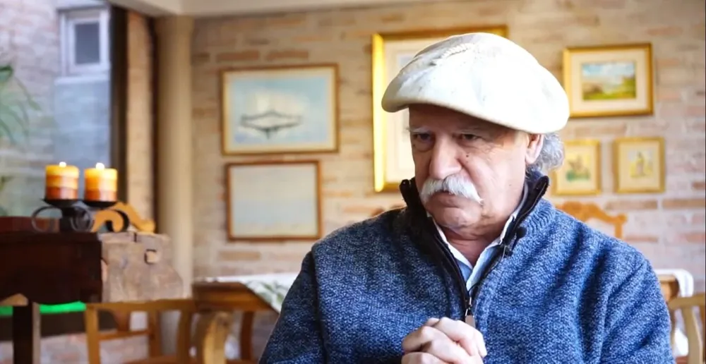 Juan Carlos Lopecito López en un spot de prevención del suicidio del MSP