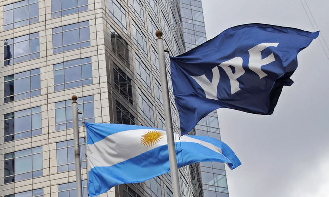 El exfuncionario de Mauricio Macri aseguró que “la sentencia de YPF es gravísima” porque “estaríamos perdiendo las acciones que tiene el Estado argentino en la compañía”.