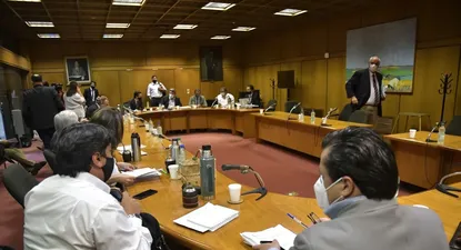 El Observador | Senadores-coalición-DB_06.webp