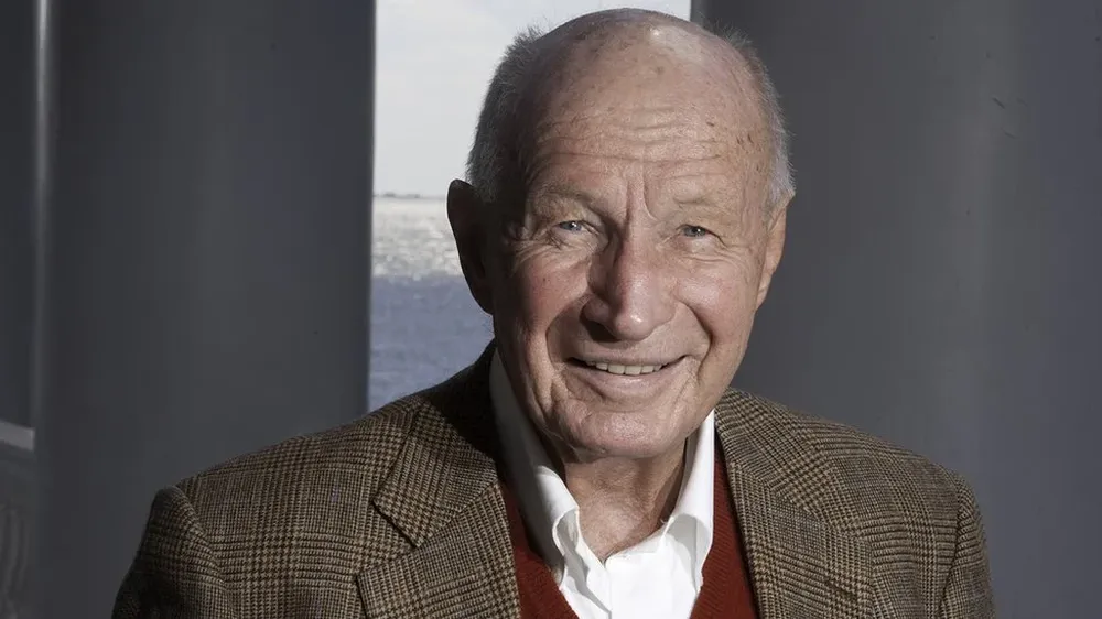 El exitoso inversor Richard Jenrette dejó una lista con consejos antes de morir.