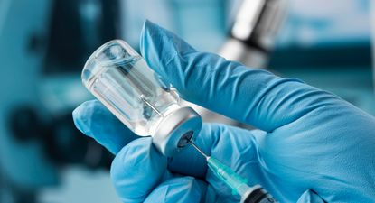El sector farmacéutico ha experimentado un notable impulso en los mercados financieros internacionales tras el anuncio conjunto de los laboratorios Moderna y Merck.