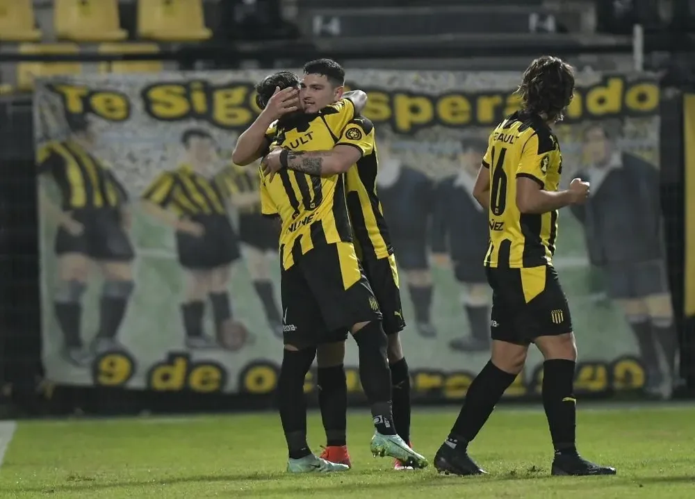 Facundo Torres y Agustín Álvarez Martínez, el diferencial de Peñarol ante River Plate