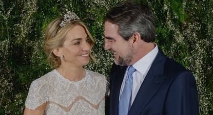 Grecia: Chrissy de Grecia insiste en usar su título de princesa.