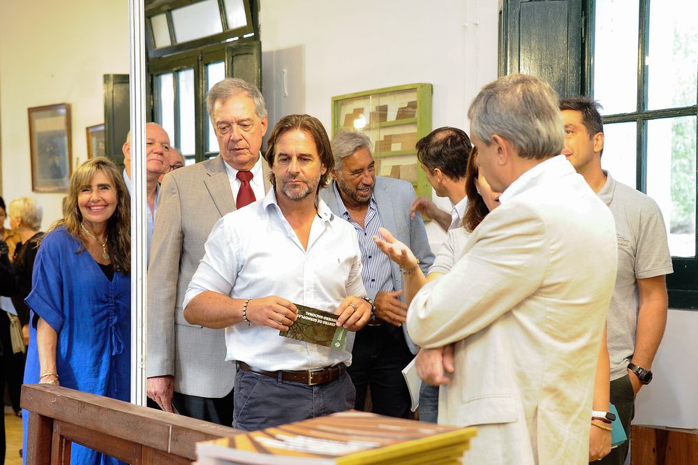 Mattos, Lacalle Pou y Faroppa, entre otros jerarcas, participaron en el acto conmemorativo.