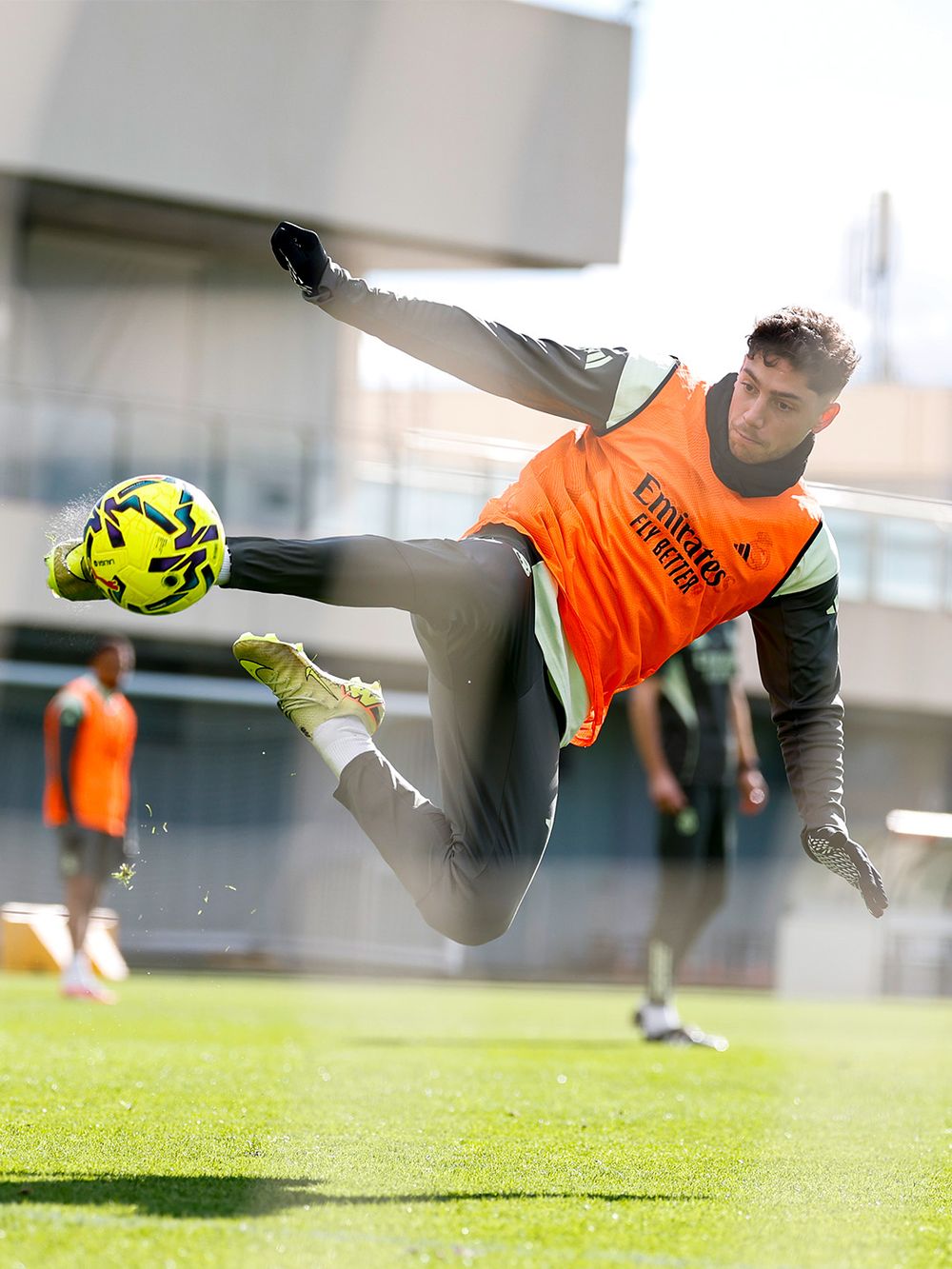 Federico Valverde en la práctica de este viernes en Real Madrid
