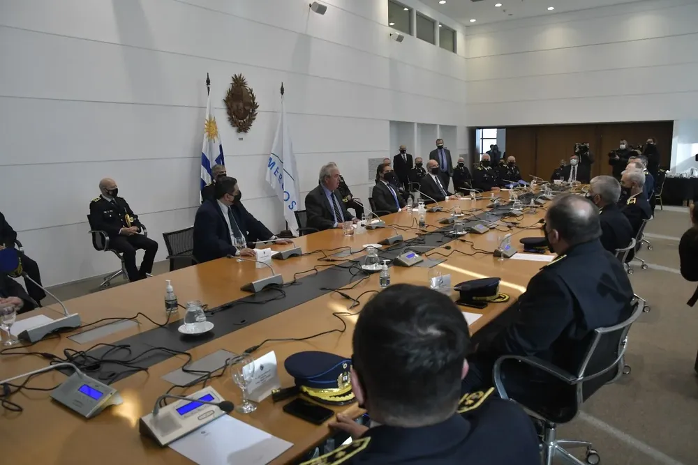 Lacalle Pou, Heber y jefes de policía en Torre Ejecutiva